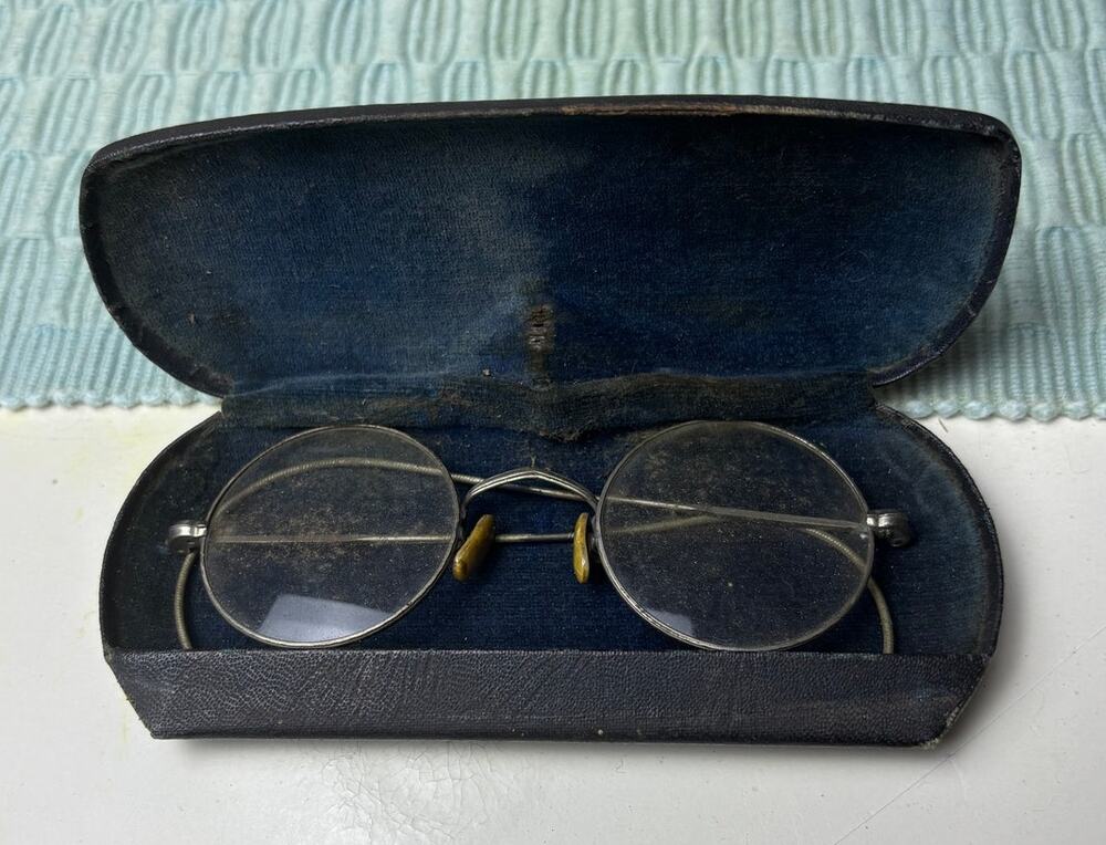 Antique c1920 Harris & Hogshead Chattanooga TN Riding Bow Wire Rim Eyeglasses